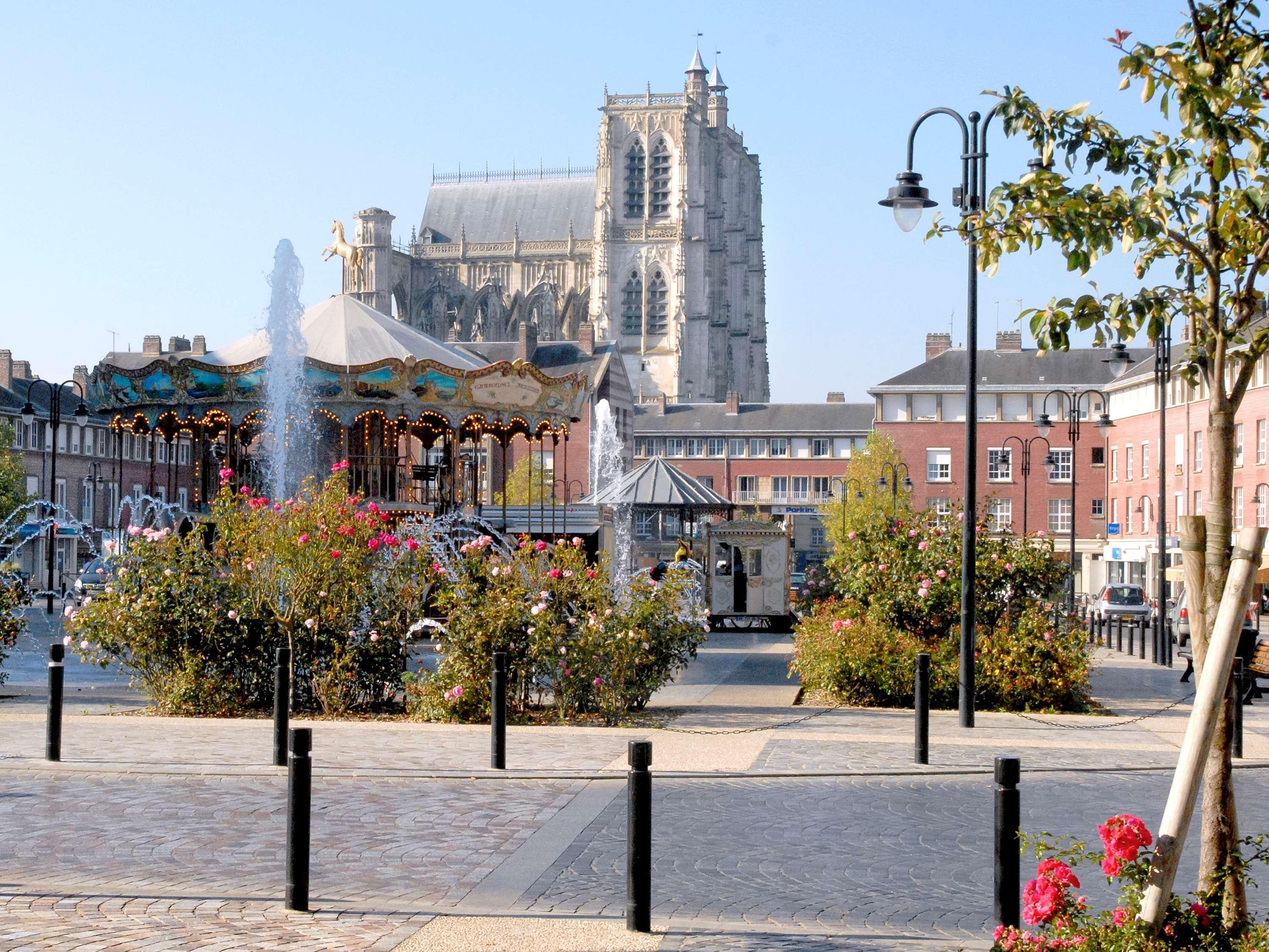 Mercure Abbeville Centre - Porte De La Baie De Somme Eksteriør bilde